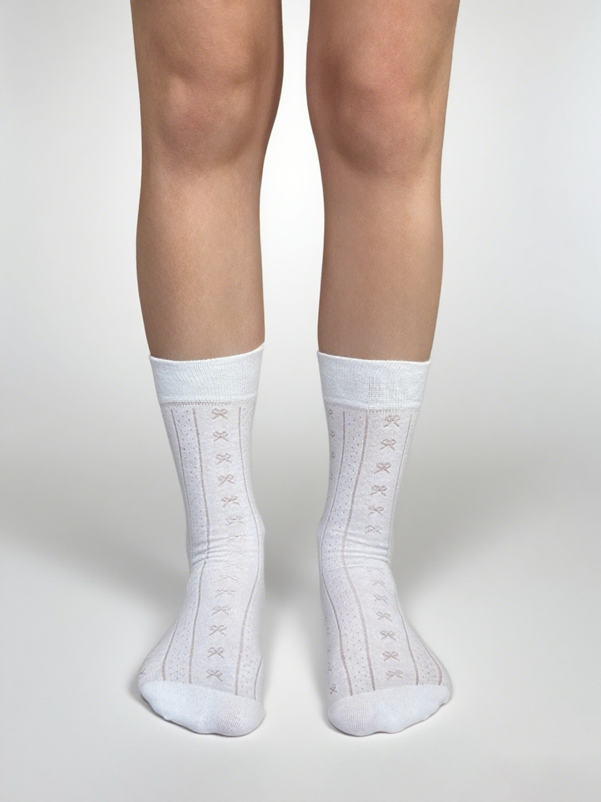 Lace-pattern crew socks- 170N