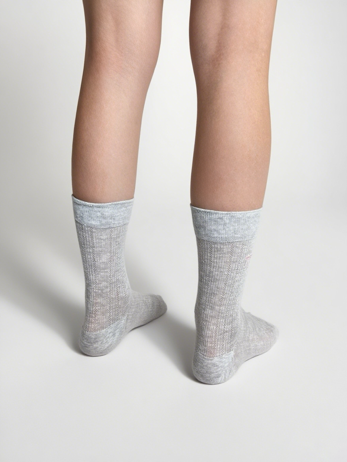 Classic vertical lace crew socks- 170N