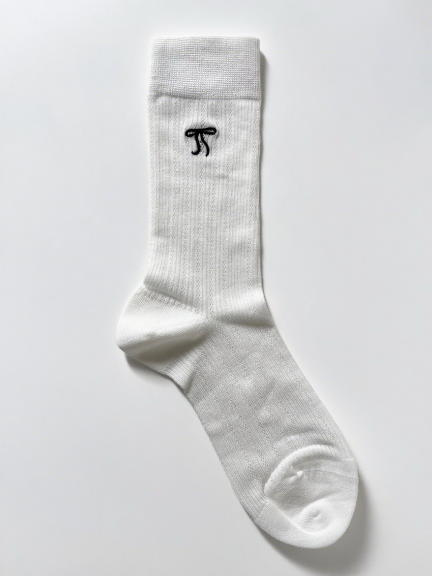 Classic vertical lace crew socks- 170N